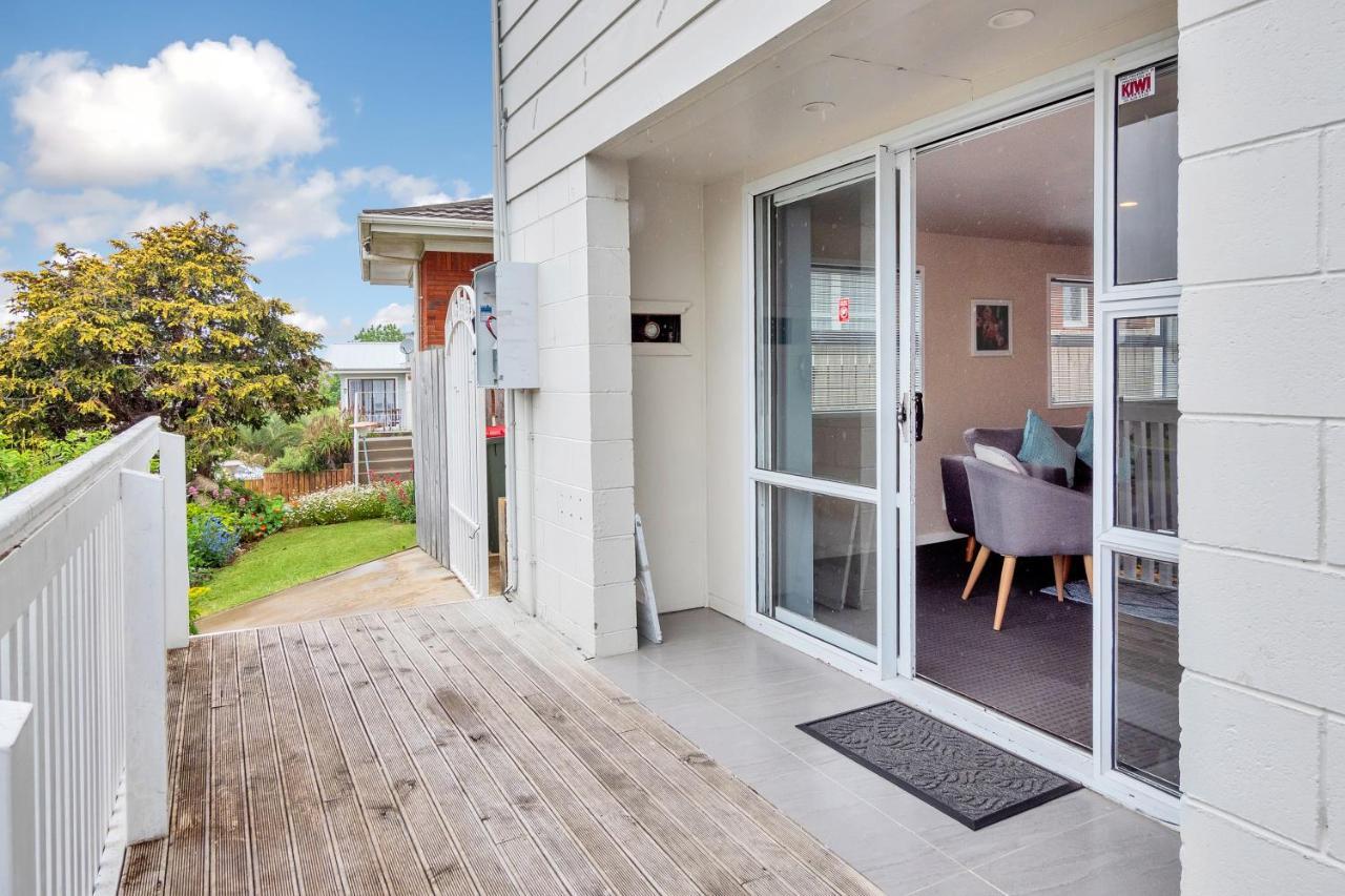 Sunny Side Getaway With Parking And Aircon Villa Auckland Buitenkant foto